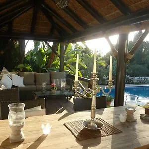 Breeze Boutique Guest Rooms, Frühstückspension Marbella